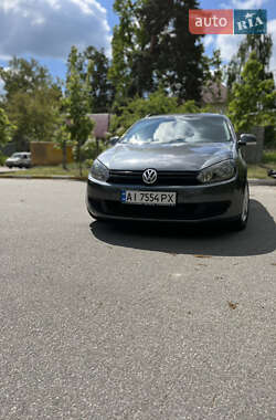 Універсал Volkswagen Golf 2011 в Бучі
