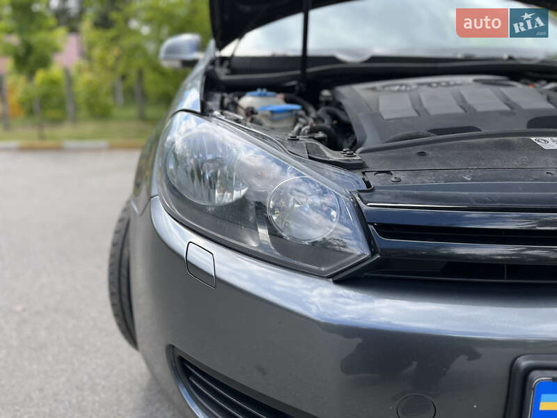 Универсал Volkswagen Golf 2011 в Буче