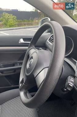 Универсал Volkswagen Golf 2013 в 