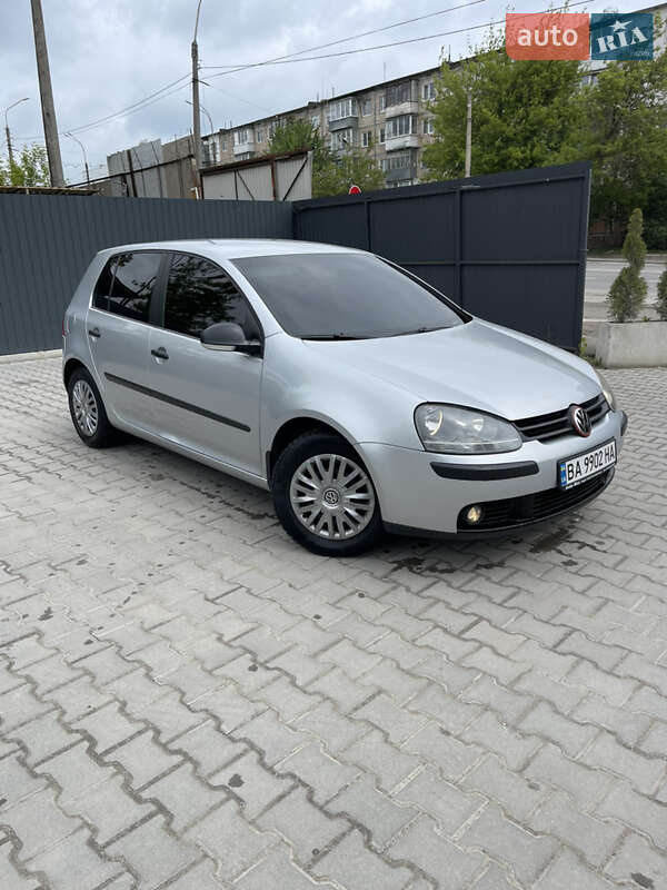 Volkswagen Golf 2004