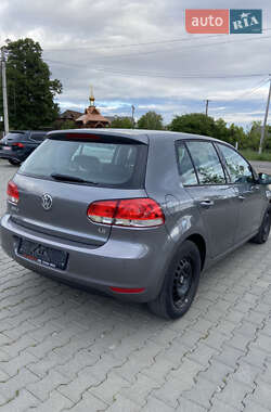 Хэтчбек Volkswagen Golf 2009 в 