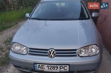 Универсал Volkswagen Golf 2004 в Днепре