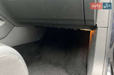 Хэтчбек Volkswagen Golf 2008 в 