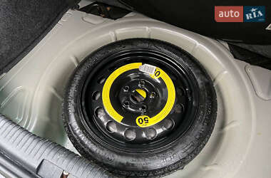 Хэтчбек Volkswagen Golf 2008 в 