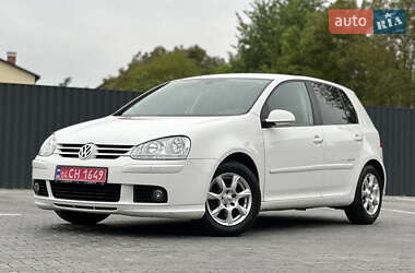 Хэтчбек Volkswagen Golf 2008 в Виннице