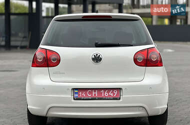 Хетчбек Volkswagen Golf 2008 в 