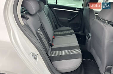 Хетчбек Volkswagen Golf 2008 в 