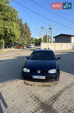 Хэтчбек Volkswagen Golf 2002 в Львове