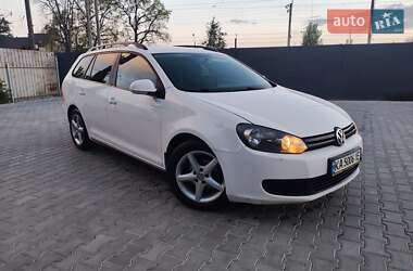 Універсал Volkswagen Golf 2010 в Києві