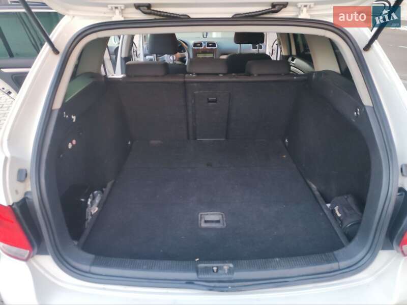 Универсал Volkswagen Golf 2010 в Киеве