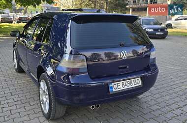 Хэтчбек Volkswagen Golf 2000 в 