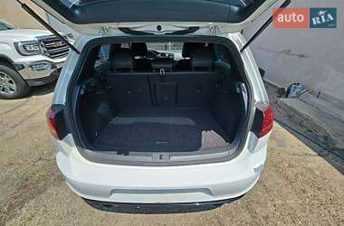 Хэтчбек Volkswagen Golf 2015 в 