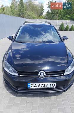 Універсал Volkswagen Golf 2016 в Городищеві