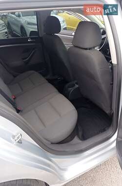 Універсал Volkswagen Golf 2009 в 