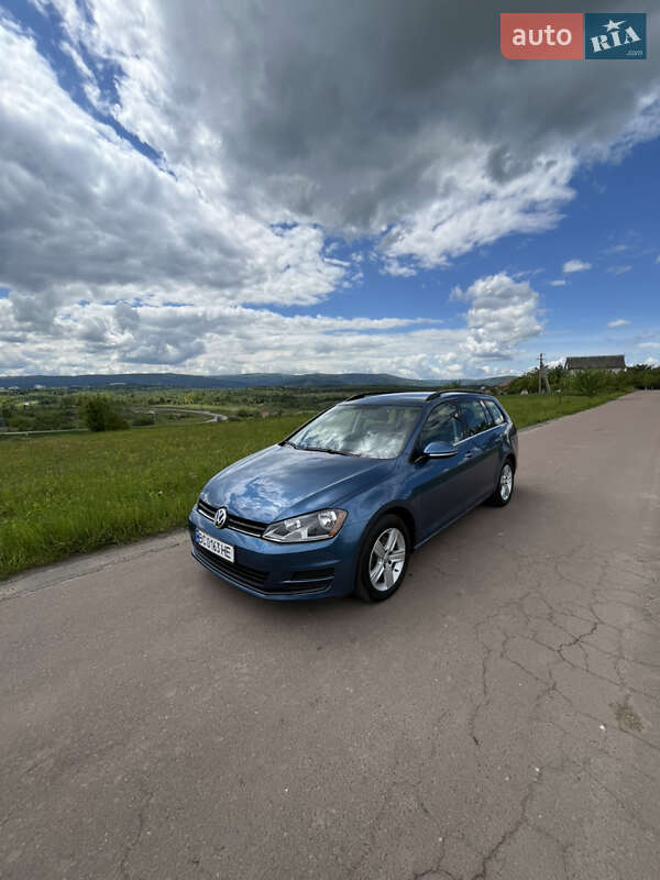 Універсал Volkswagen Golf 2015 в Дрогобичі