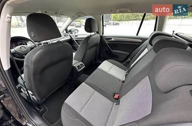 Універсал Volkswagen Golf 2015 в 