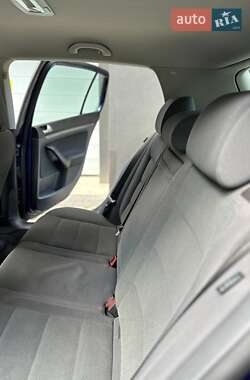 Хэтчбек Volkswagen Golf 2006 в 