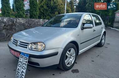 Хэтчбек Volkswagen Golf 2002 в Тернополе