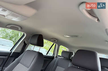 Універсал Volkswagen Golf 2009 в 