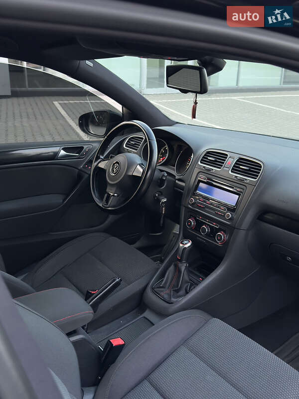 Хетчбек Volkswagen Golf 2009 в Запоріжжі