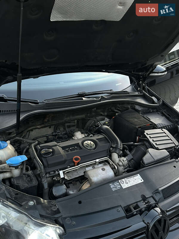 Хетчбек Volkswagen Golf 2009 в Запоріжжі