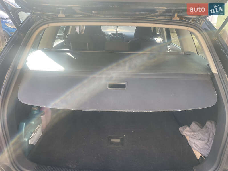 Універсал Volkswagen Golf 2011 в Львові