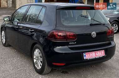 Хетчбек Volkswagen Golf 2010 в 