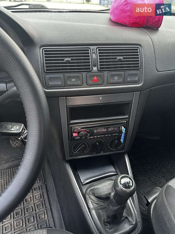 Универсал Volkswagen Golf 2003 в Славуте