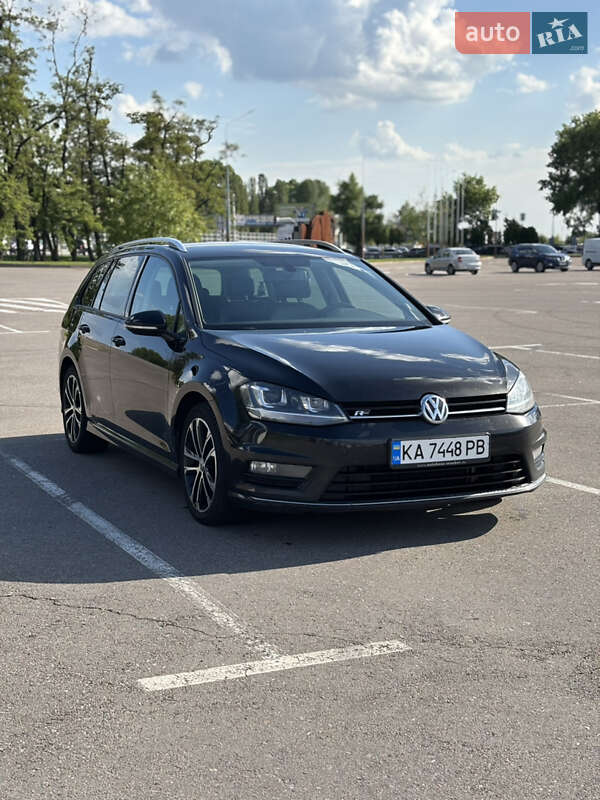 Універсал Volkswagen Golf 2014 в 