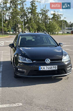 Універсал Volkswagen Golf 2014 в 