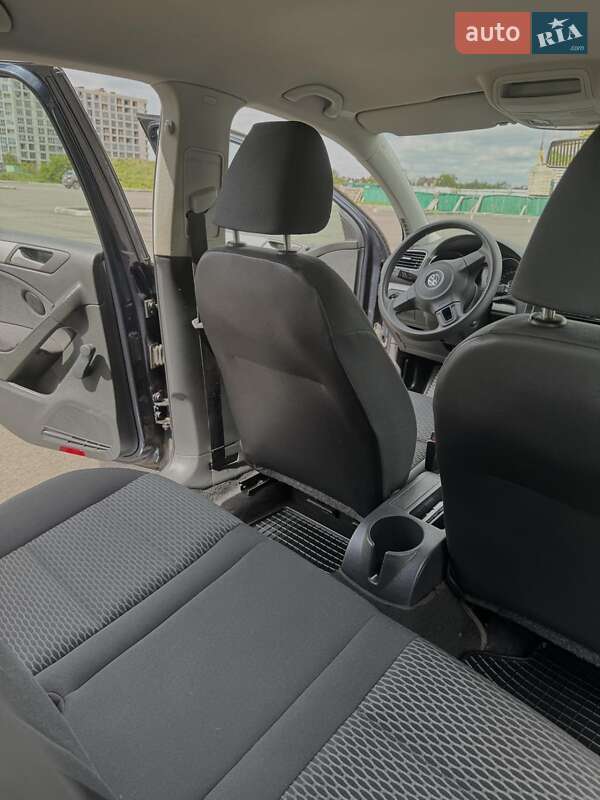 Хетчбек Volkswagen Golf 2009 в Чернігові