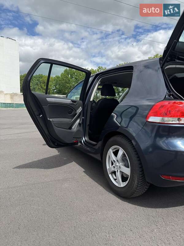 Хетчбек Volkswagen Golf 2009 в Чернігові