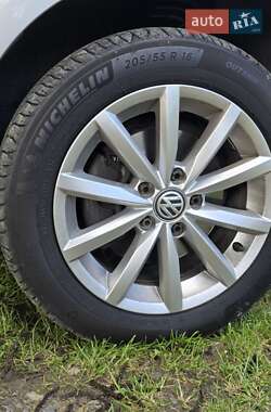 Универсал Volkswagen Golf 2015 в 