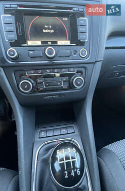 Универсал Volkswagen Golf 2010 в 