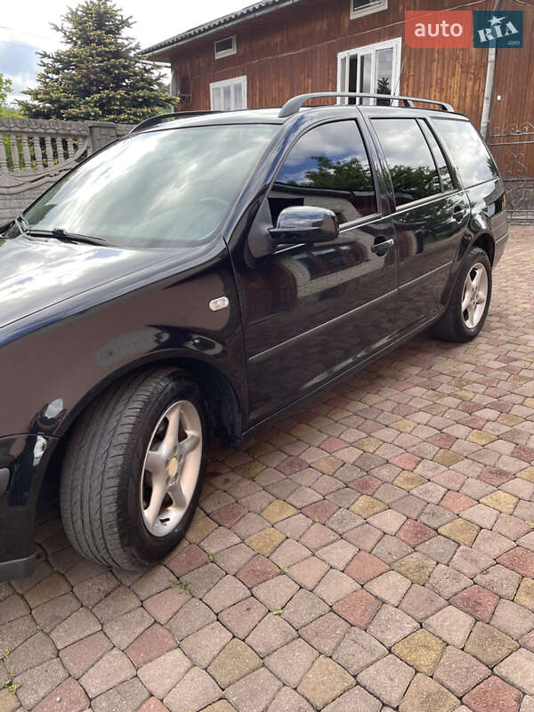 Універсал Volkswagen Golf 2000 в Долині