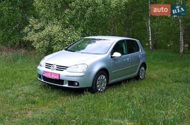 Хэтчбек Volkswagen Golf 2006 в Любешове