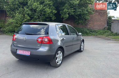 Хэтчбек Volkswagen Golf 2006 в 