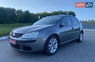 Хетчбек Volkswagen Golf 2004 в Харкові