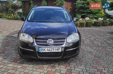 Универсал Volkswagen Golf 2009 в Дубно