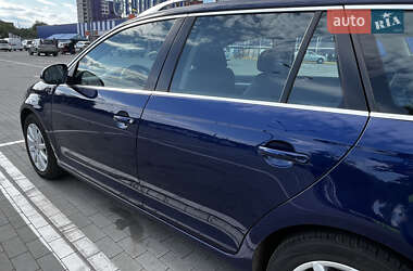 Универсал Volkswagen Golf 2009 в 