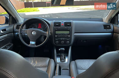Универсал Volkswagen Golf 2009 в 