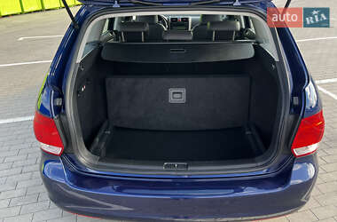 Универсал Volkswagen Golf 2009 в 
