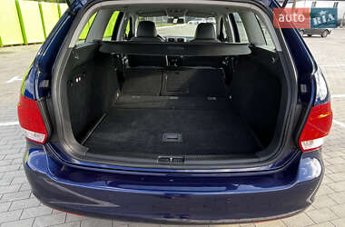 Универсал Volkswagen Golf 2009 в 