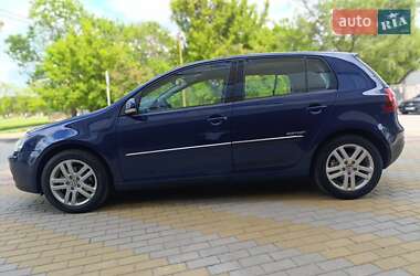 Хетчбек Volkswagen Golf 2008 в 