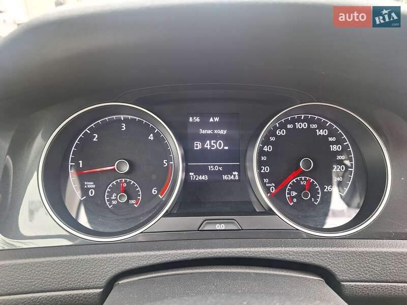 Хетчбек Volkswagen Golf 2019 в Сваляві