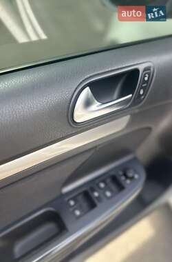 Универсал Volkswagen Golf 2011 в 