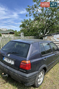 Хетчбек Volkswagen Golf 1996 в 