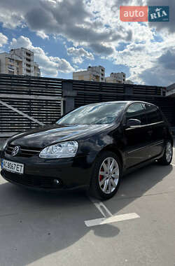 Хэтчбек Volkswagen Golf 2006 в Киеве