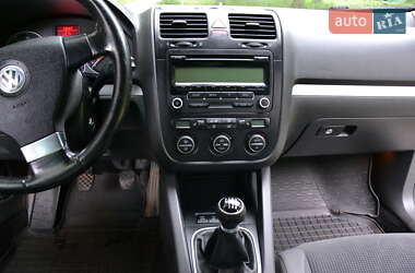 Универсал Volkswagen Golf 2008 в 