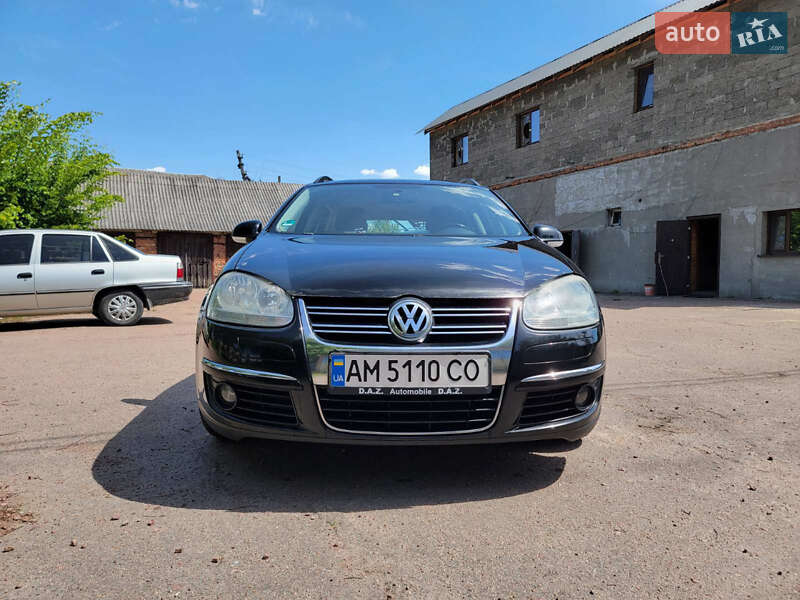 Універсал Volkswagen Golf 2008 в Хорошеві